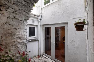 Photo 17- click for photo gallery